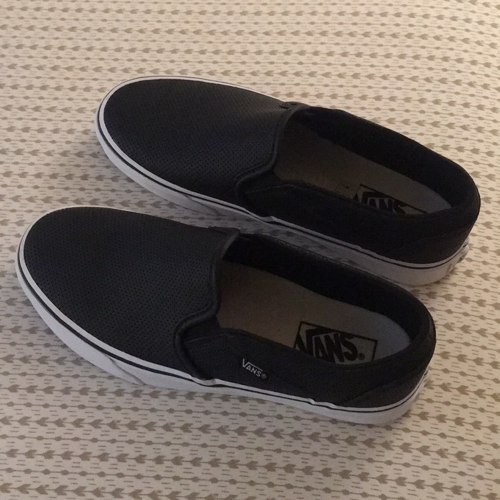 New Black Vans Slip-on Shoes - 8